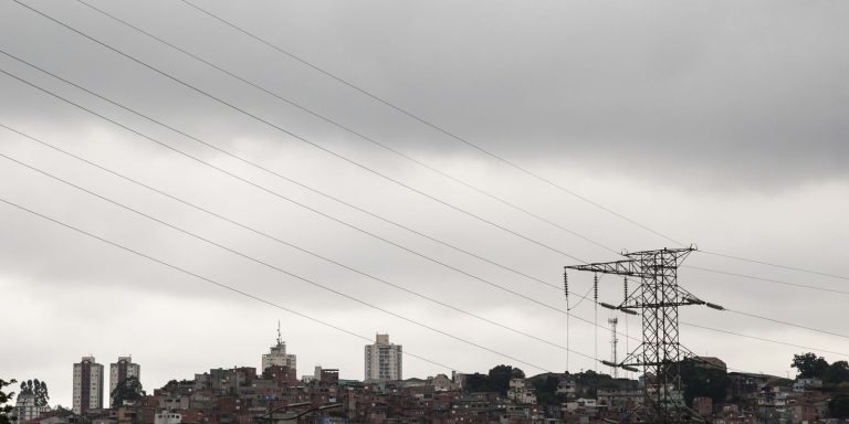 Fim de semana será de temporal no Sudeste e chuva intensa no Norte fim-de-semana-sera-de-temporal-no-sudeste-e-chuva-intensa-no-norte