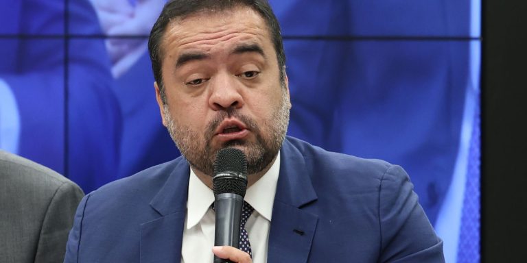 Defesa de Castro diz que “nada de relevante” foi apreendido pela PF defesa-de-castro-diz-que-“nada-de-relevante”-foi-apreendido-pela-pf