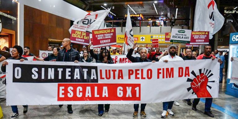 Manifestação no Aeroporto de Guarulhos pede fim da escala 6×1 manifestacao-no-aeroporto-de-guarulhos-pede-fim-da-escala-6×1